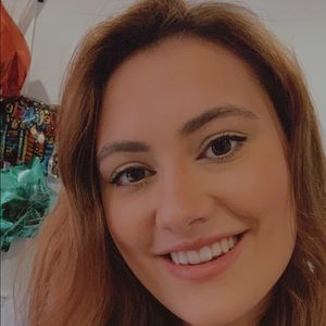 Meet your Posher, Erika